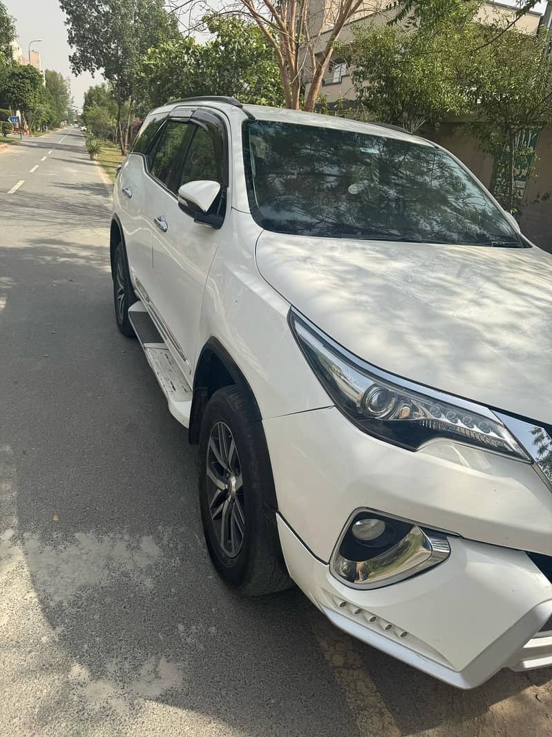 Toyota Fortuner 2.7 VVTi 2017 Model 1