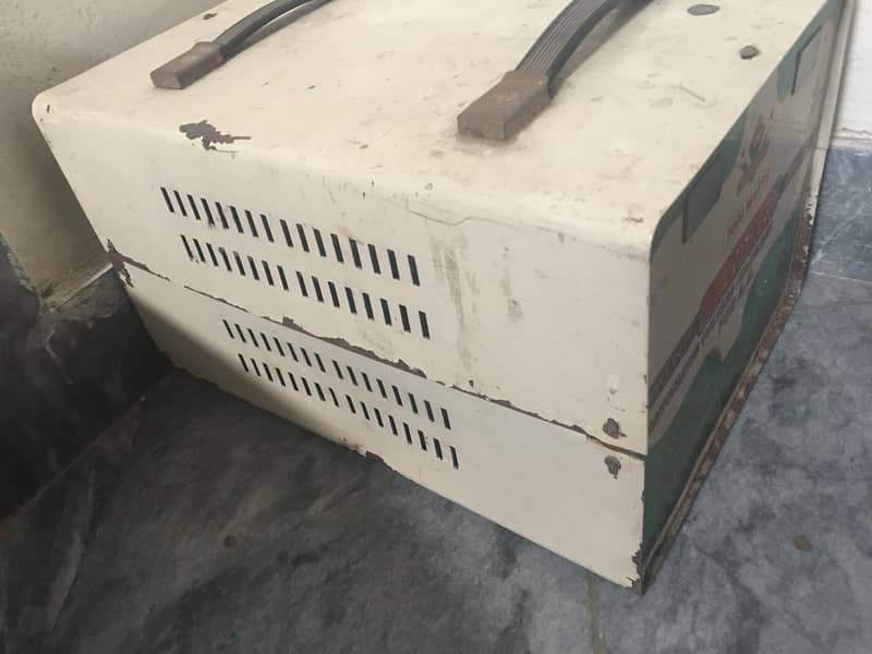 Voltage Stabilizer - WAVES  (7000 Watts) 1
