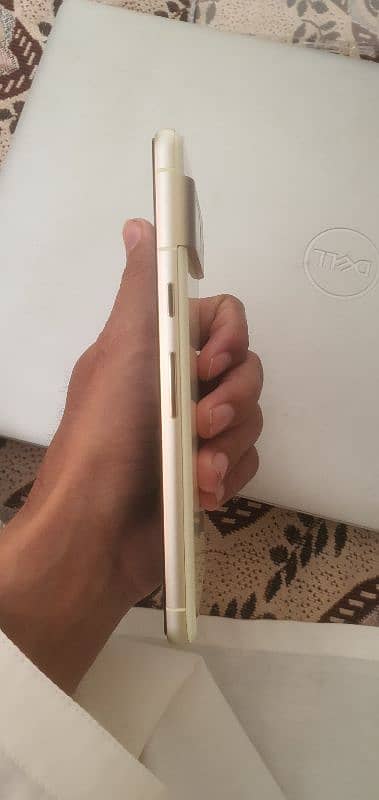 Google pixel 7 (price negotiable) 4