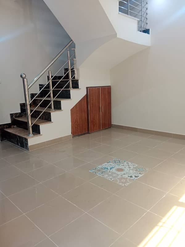 2.5 Marla house for sale in Lahore medical housing scheme phase 2 main canal road Lahore 10
