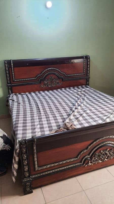 double bed & side table& derssing table urgent sale 1