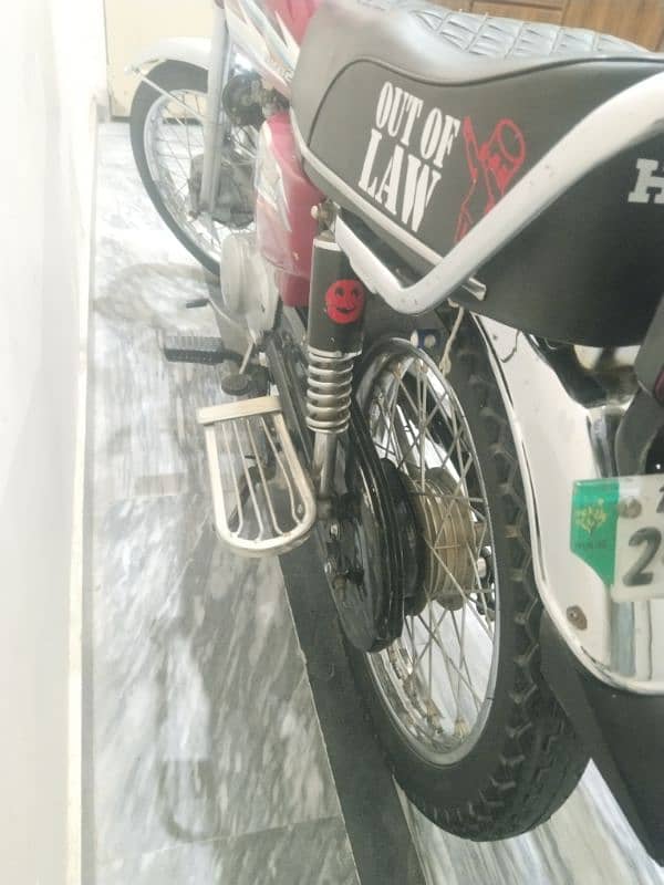 Honda CG125 2016 5