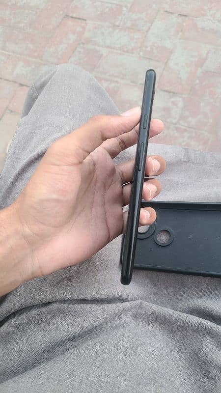 Google Pixel 3 XL 4