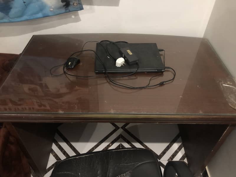 Office Table 0