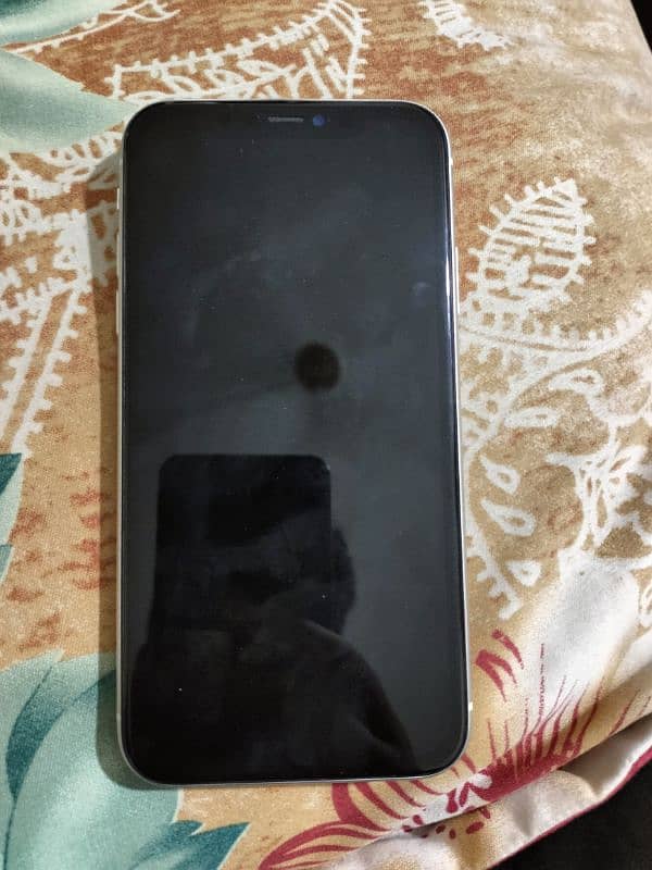 1 phone 11 for sale non PTA and  panal change at very cheep price 0
