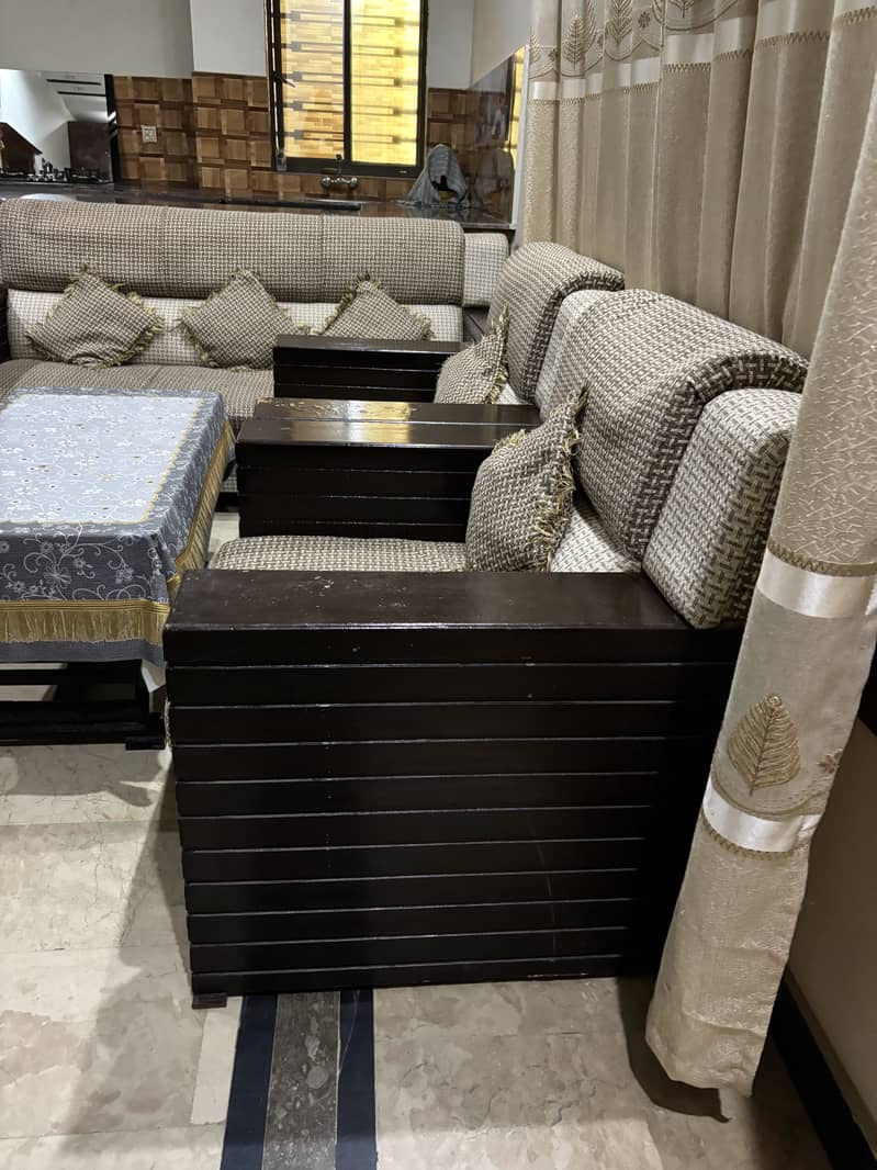 Sofa swt 1