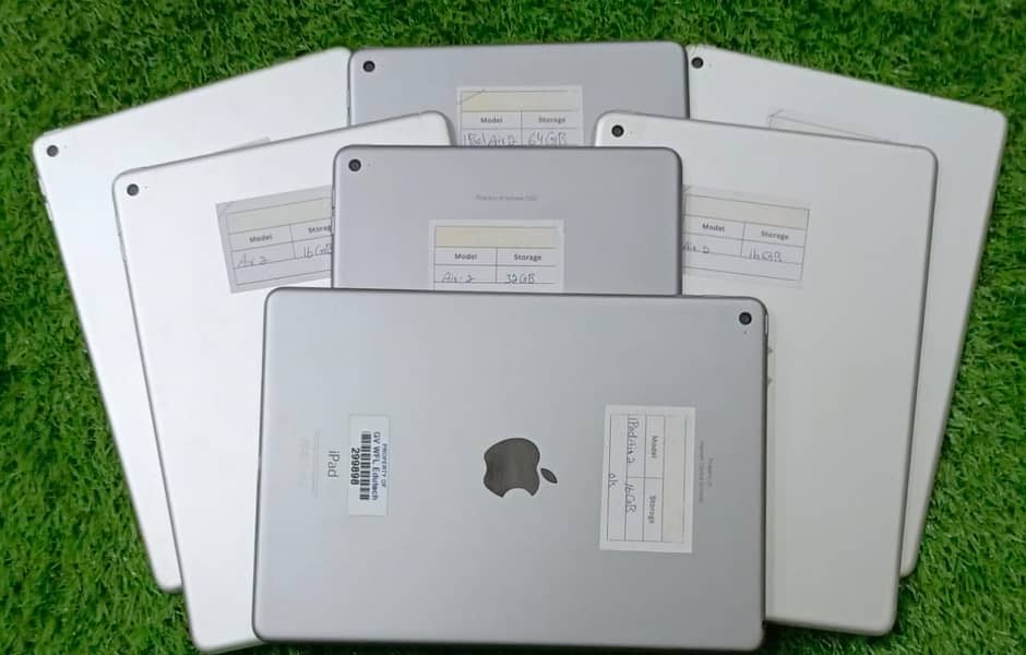 All Ipad / Ipad / Air 2 /16GB, 32GB10/10 with origianal charger 1