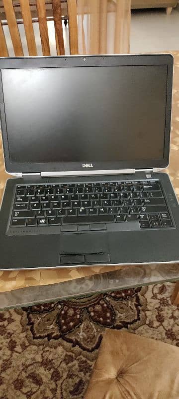 core I5 3rd Generation 6 GB Ram 128 GB SSD 1