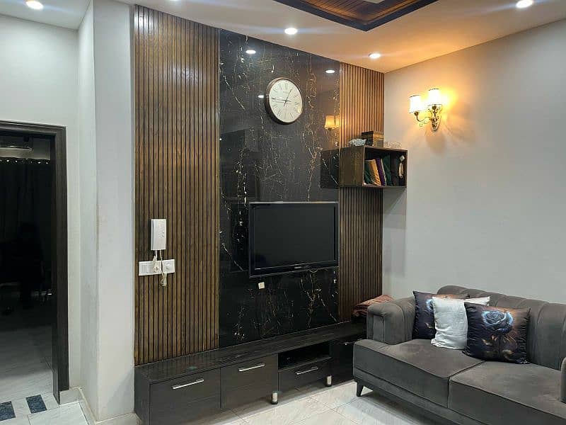10 Marla with Excess Land Modren House For Sale on Prime Location 9