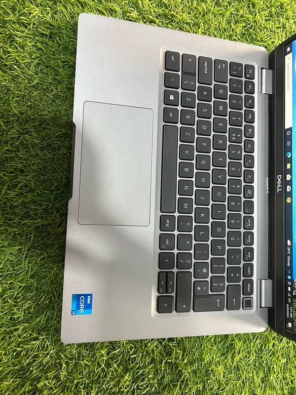 Dell Latitude 5320 core i7 11th Gen 16gb ram 256gb NVMe 13.3 display 1