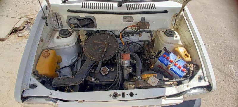 Mehran 2011 model. Karachi number. Water dropping engine. 03273708561 1