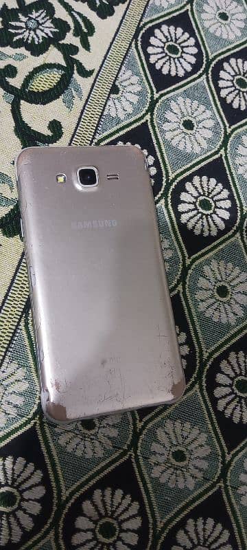 Galaxy J7 for sale chalta ha 4