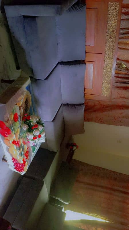 L shape sofa Almost new 0