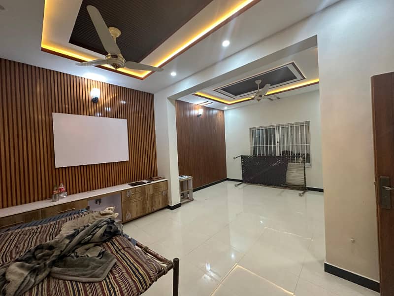 5 Marla Upper Portion Availble For Rent In H 13 2