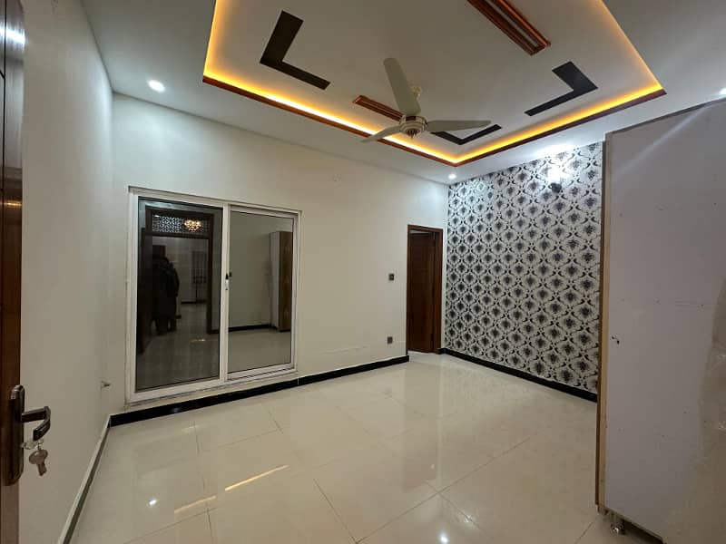 5 Marla Upper Portion Availble For Rent In H 13 0