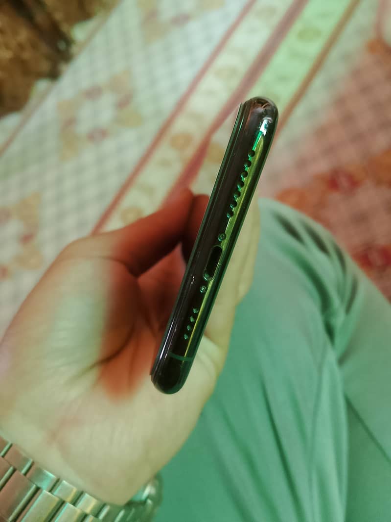 Iphone 11 pro max Dual pta approved 5