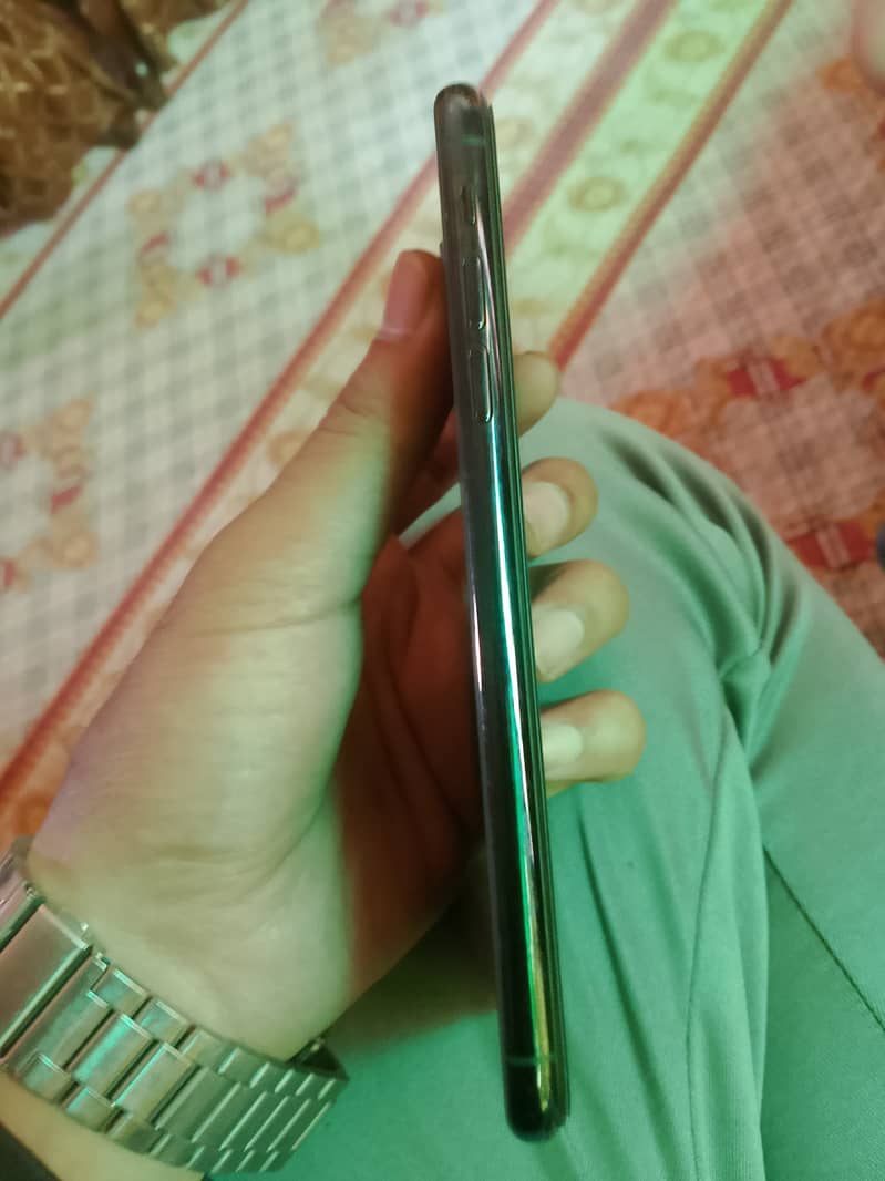Iphone 11 pro max Dual pta approved 6