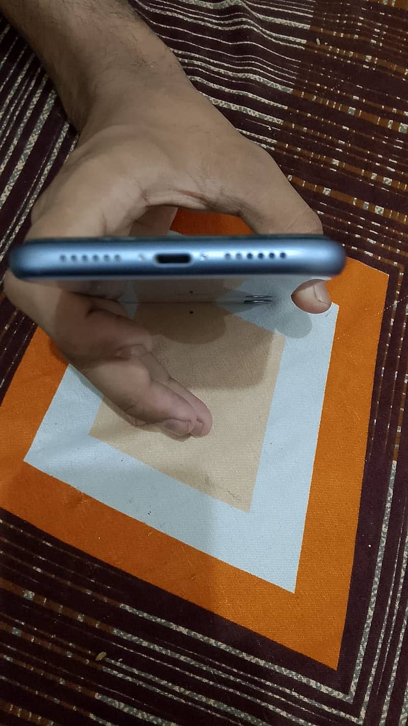 iPhone 11 Non_PTA  New condition 4