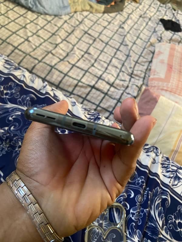 one plus 9 pro lush condition 4
