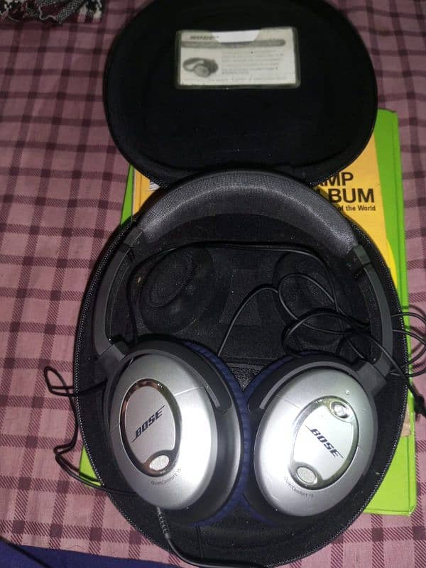 Bose Quiet Comfort QC15 Active Noise Cancelling headphones 0