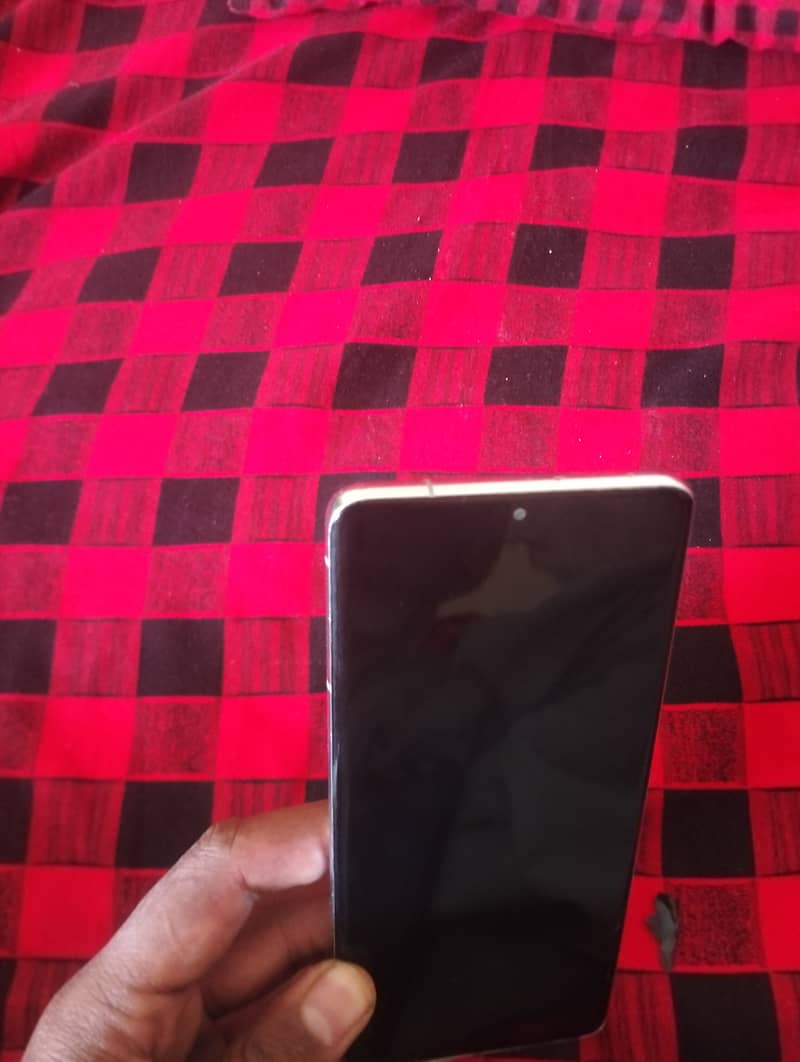 Samsung Mobile S21 Ultra 2