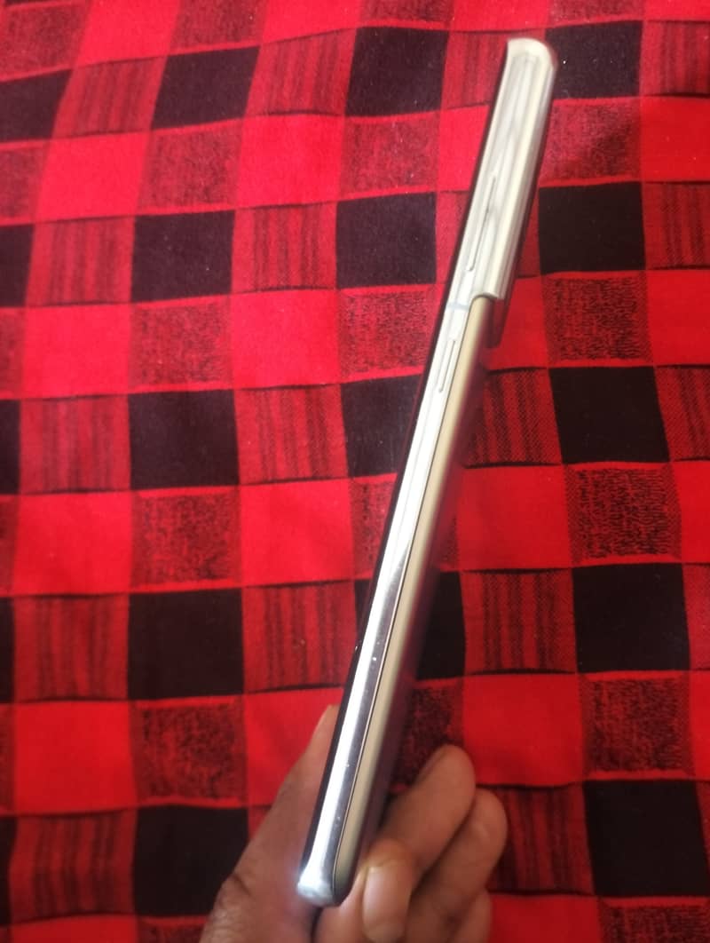 Samsung Mobile S21 Ultra 4