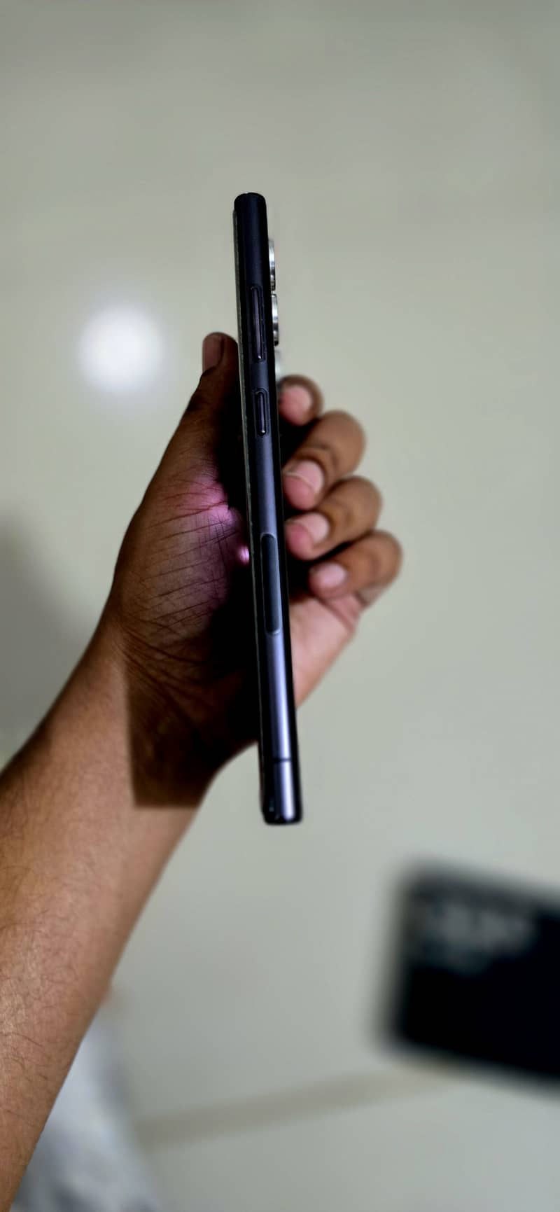 Samsung Mobile S22 Ultra 2