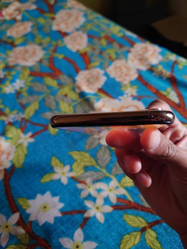 IPhone Xs Max 5