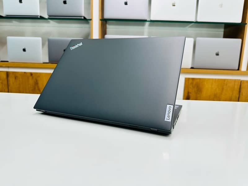 THINKPAD T14 | 12-Gen | Intel Core i7 | 32GB RAM With 256 GB SSD 3