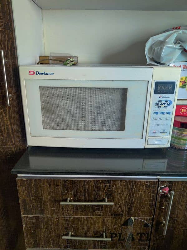 DW 162H in good condition. . . . There is some problem with the panel. 2