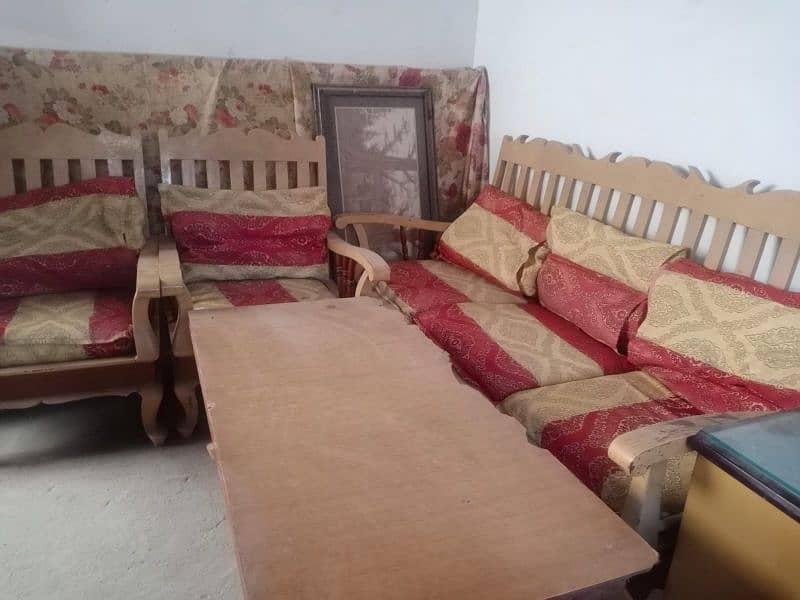 Sofa Sets & Table 6