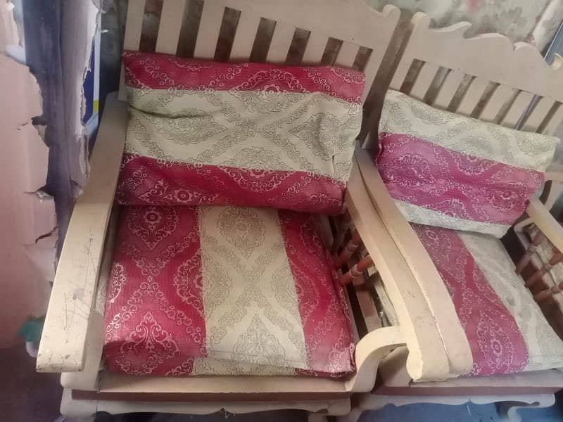Sofa Sets & Table 10