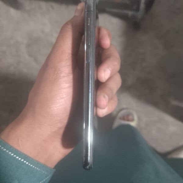 I phone x 64 gb bypass 3