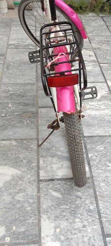 it is dubai bicycle 4