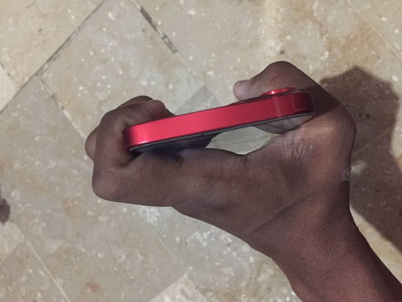 I phone 13 Jv 2