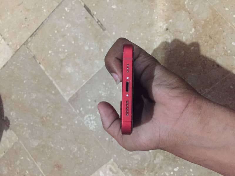 I phone 13 Jv 4
