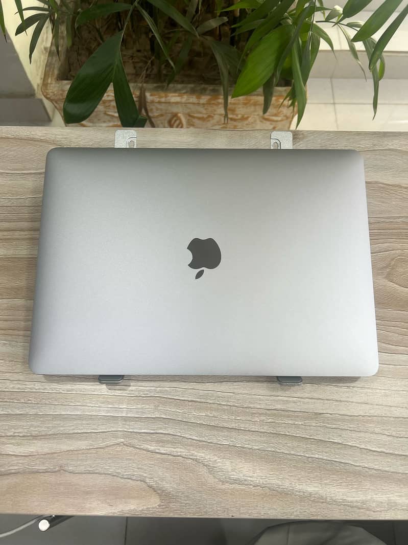 MacBook Pro M2 2022 13 For Sale 6