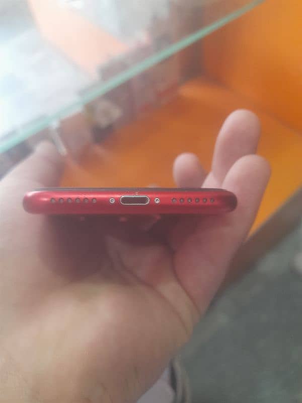 sall iphone se 2020 3