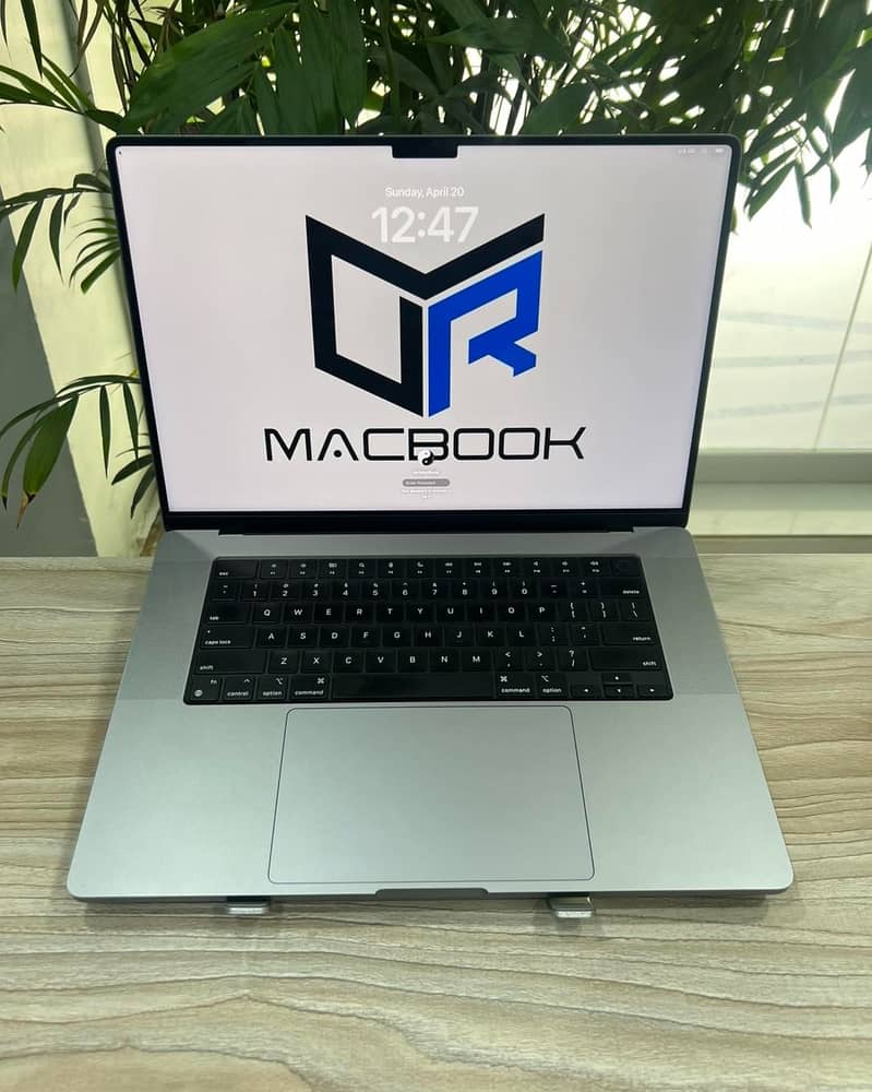 MacBook Pro M1 2021 16" For Sale 0