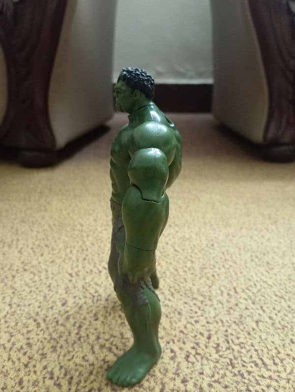 Hulk action figure 1