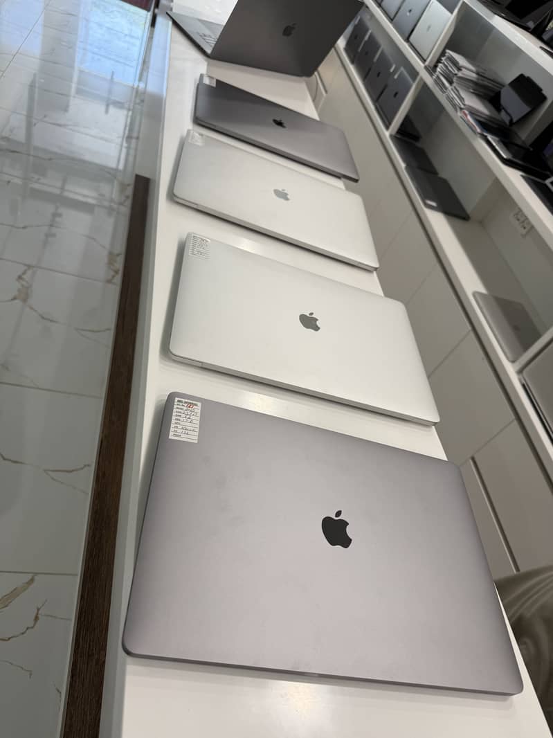 Hot Offer MacBook Pro 16" Core i9 Ram 16 32 SSD 1TB Excellent Conditio 0
