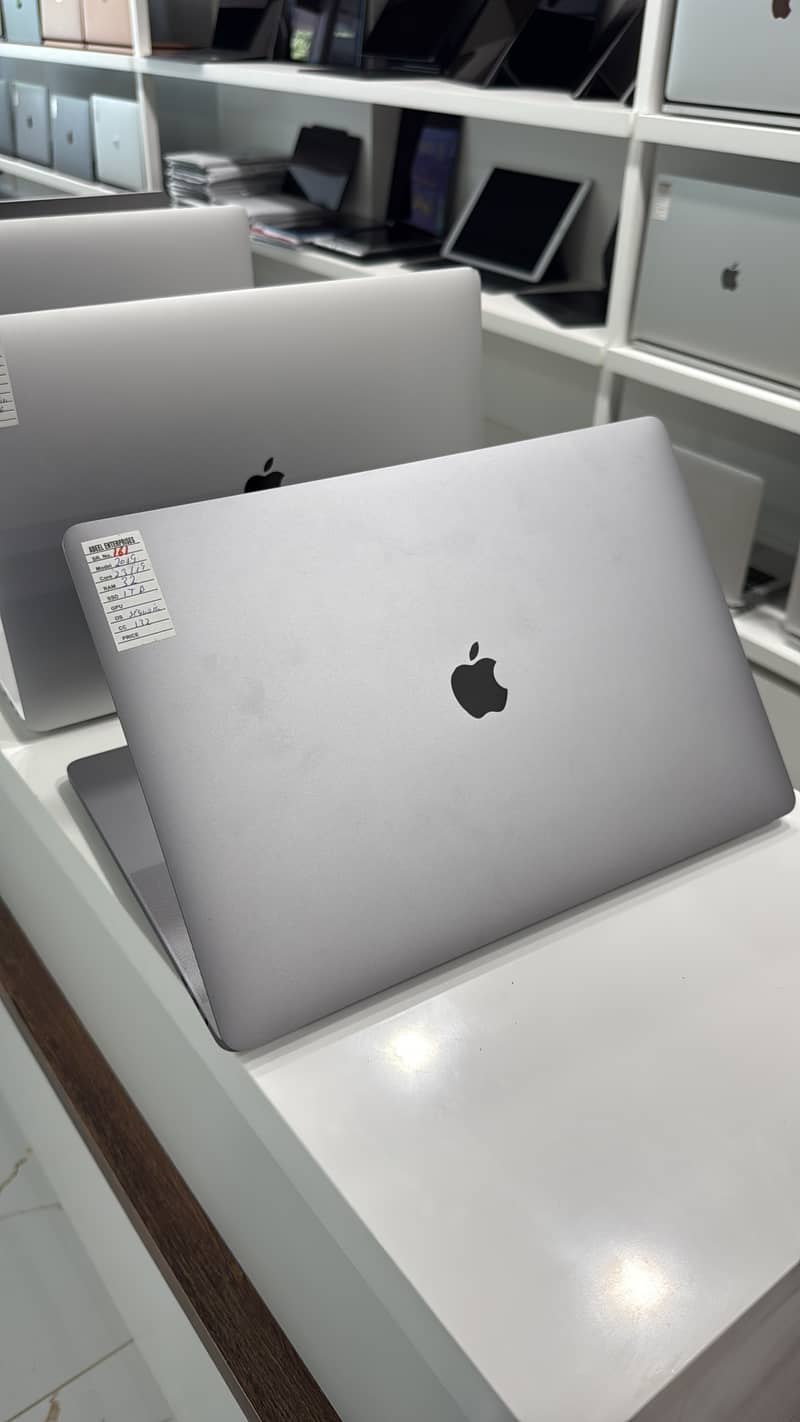 Hot Offer MacBook Pro 16" Core i9 Ram 16 32 SSD 1TB Excellent Conditio 4