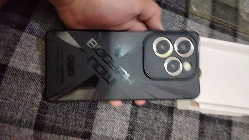 infinix hot 40 16 256 one hand use urgent sale 4