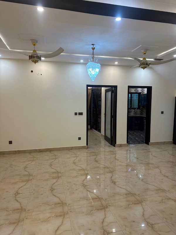Brand New 5 Marla Modern Design House For Sale In Central Park Housing Scheme, Lahore 4