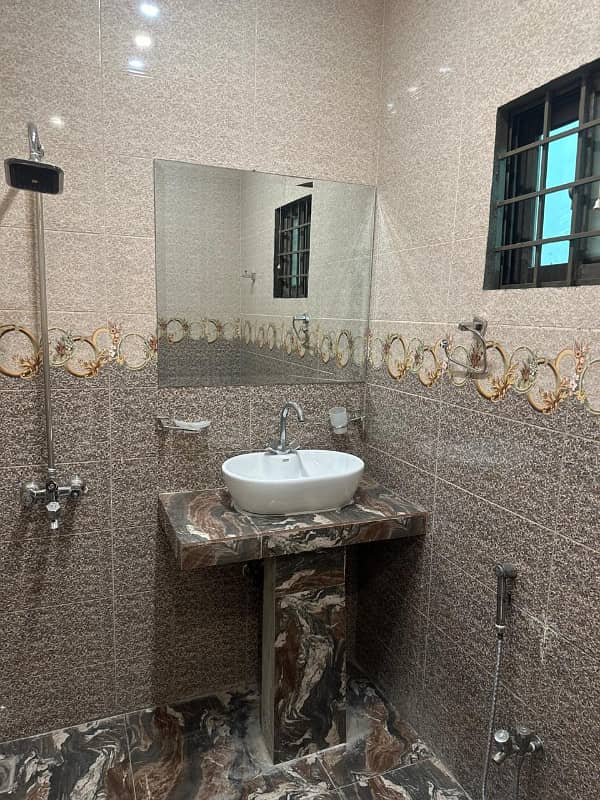 Brand New 5 Marla Modern Design House For Sale In Central Park Housing Scheme, Lahore 9