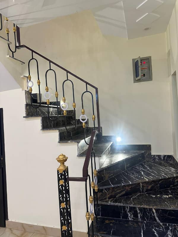 Brand New 5 Marla Modern Design House For Sale In Central Park Housing Scheme, Lahore 13