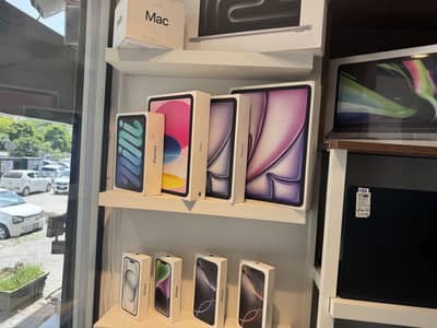 New Apple iPad 11th Gen 128 GB