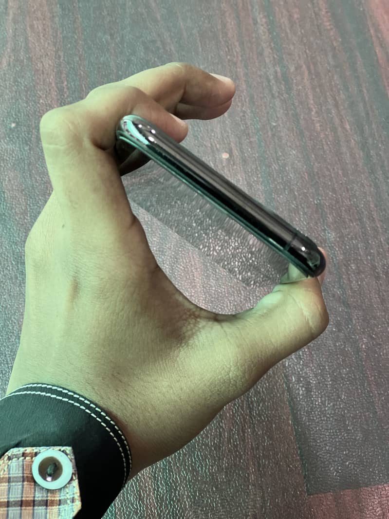 iPhone 11 pro max | 256GB | NON PTA 2