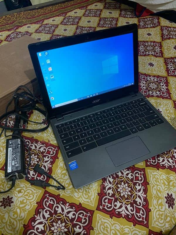 Acer C 740 Window 10 2gb 128 M2 ssd 1