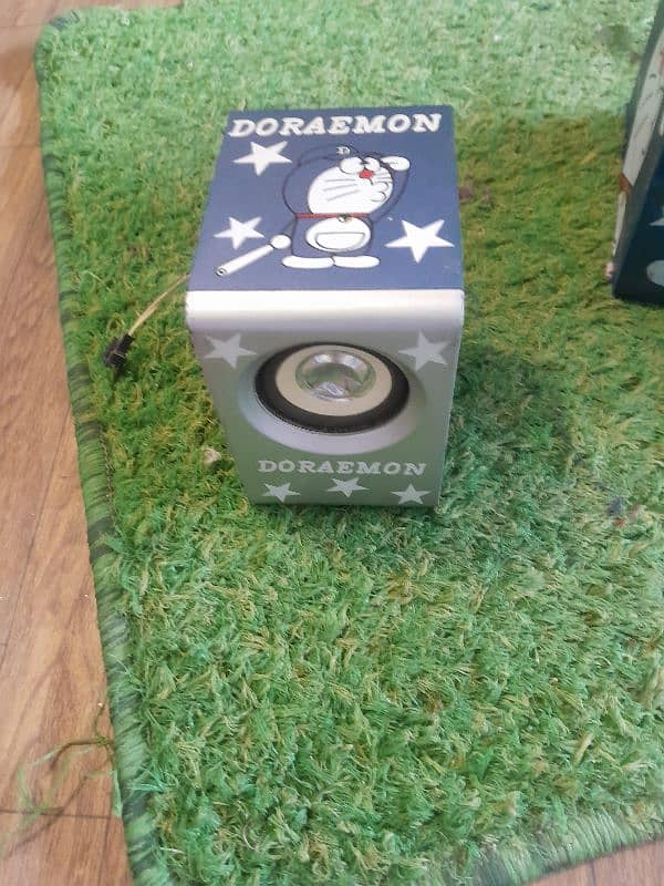 Computer speaker with special Doraemon skin 1